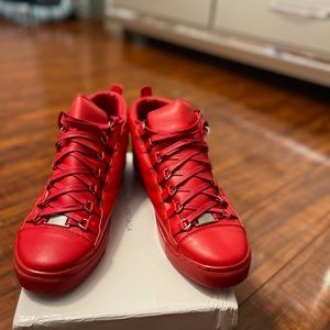 balenciaga arena low red